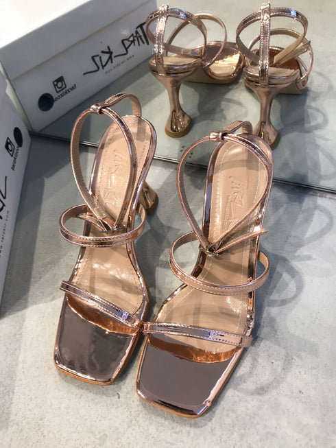 TUVANA BRONZ TOPUKLU SANDALET